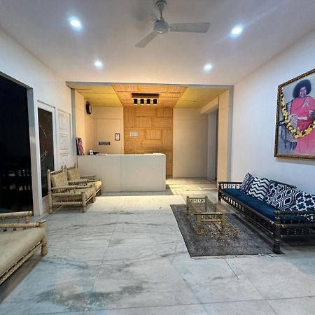 Hotel Sri Sathya Sai Bangalore Eksteriør bilde